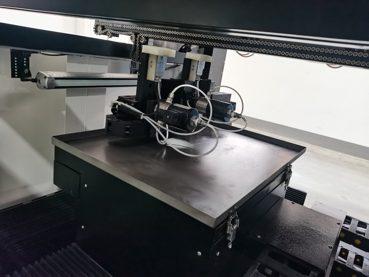 Solving the Welding Problem of High-density PCB——S&M Selective Wave Soldering插图2