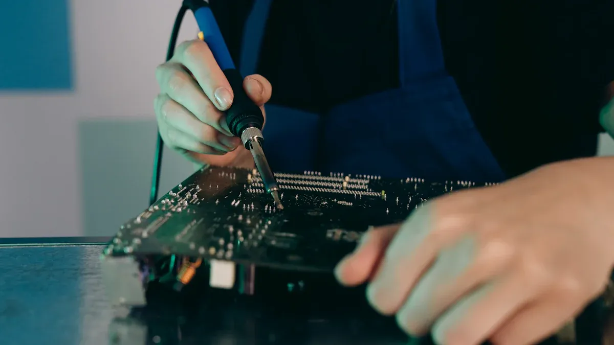 S&M Wave Soldering vs Selective Soldering - S&M Co.Ltd S&M Wave Soldering vs Selective Soldering